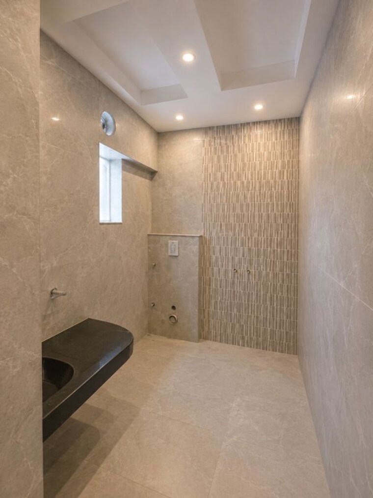 Bathroom, vasant kunj 4 Bedroom 3200 Sq.Ft. Apartment In Vasant Kunj Delhi 10712931