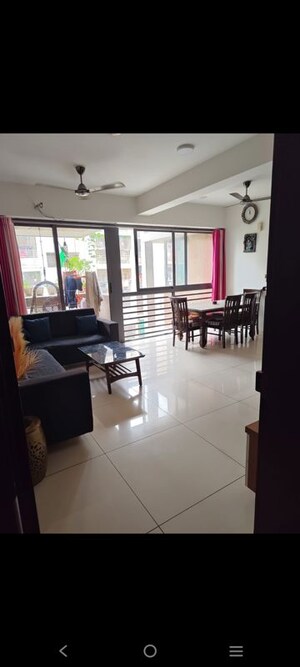Team Area in 2 BHK Apartment at Madhuram Glory, Chandkheda – for Rent