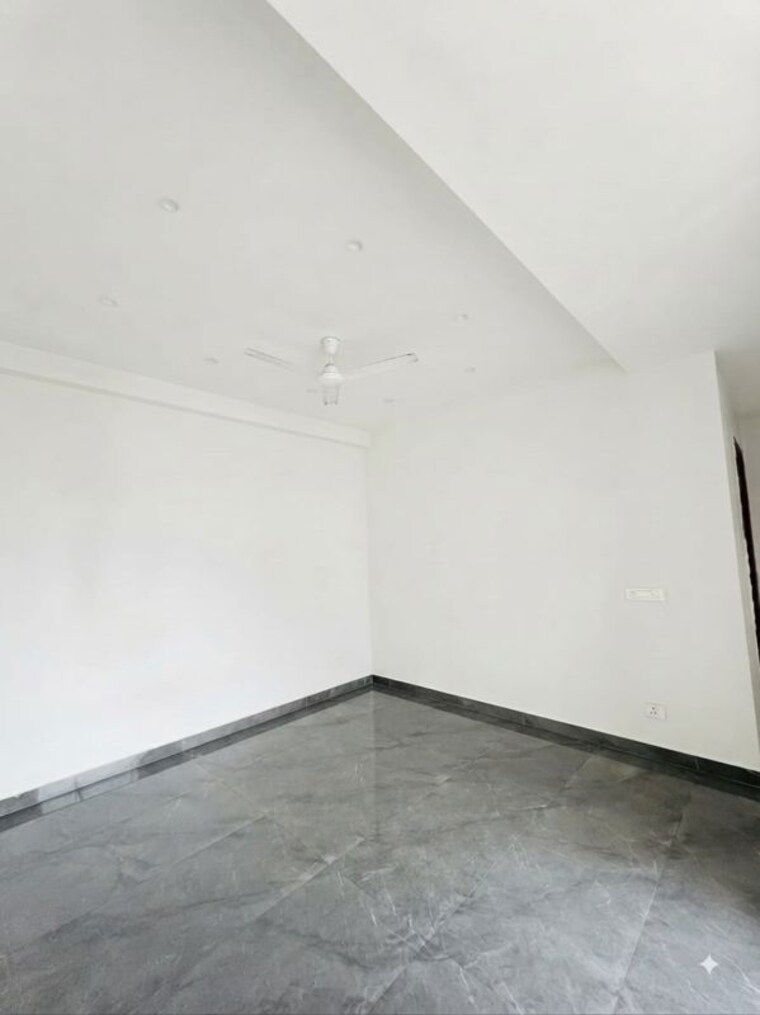 Room, emaar-mgf-emerald-hills 3 Bedroom 360 Sq.Ft. Builder Floor In Sector 65 Gurgaon 10712948