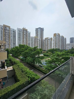 3 BHK Builder Floor For Rent in Emaar MGF Emerald Hills, Sector 65
