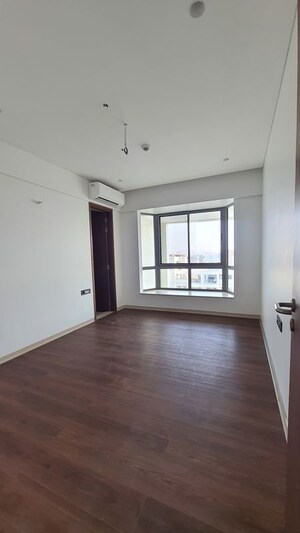 Room in 4 BHK Apartment at Kasturi Epitome, Wakad – for Sale