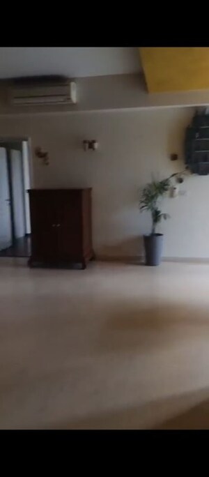 Room in 3.5 BHK Apartment at M3M Merlin, Sector 67 – for Sale