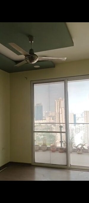 Room in 3.5 BHK Apartment at M3M Merlin, Sector 67 – for Sale