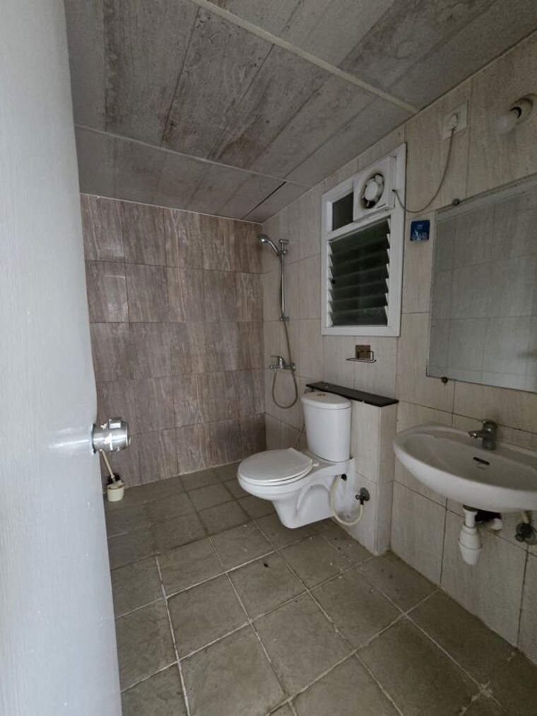 Bathroom, mantri-webcity 3 Bedroom 1305 Sq.Ft. Apartment In Hennur Road Bangalore 10712975