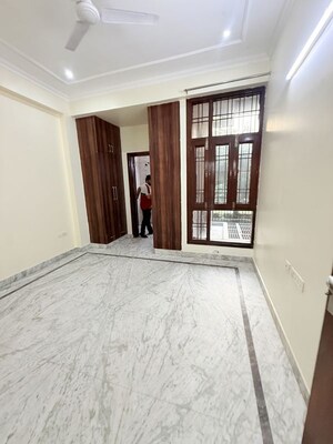 Balcony in 2 BHK Builder Floor at RWA Apartments Sector 108, Sector 108 – for Rent