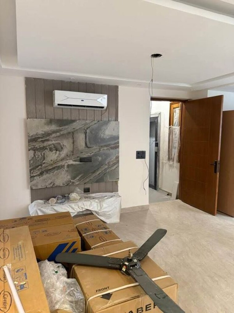 Living Room, bptp-amstoria 3 Bedroom 250 Sq.Yd. Apartment In Sector 102 Gurgaon 10713041