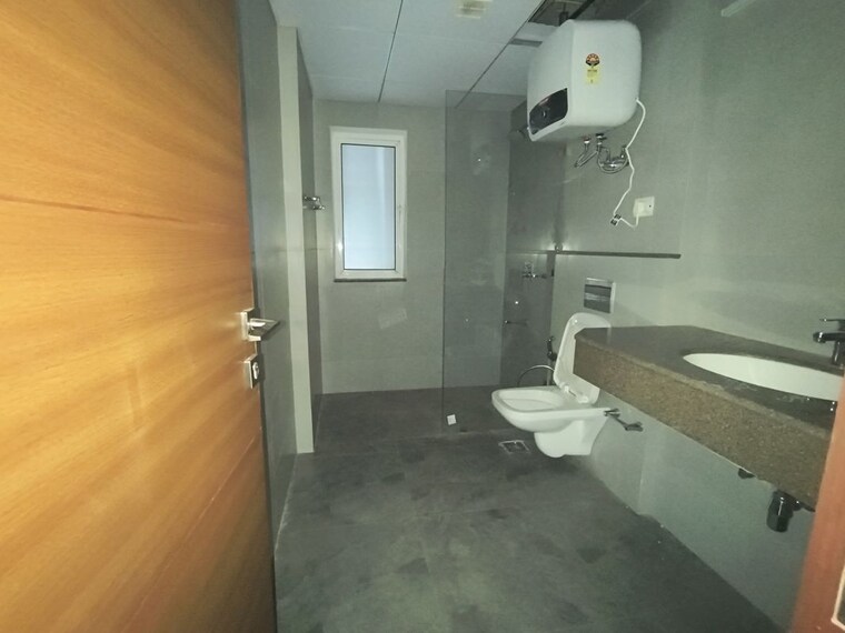 Bathroom, pareena-the-elite-residences 3 Bedroom 1865 Sq.Ft. Apartment In Sector 99 Gurgaon 10713049