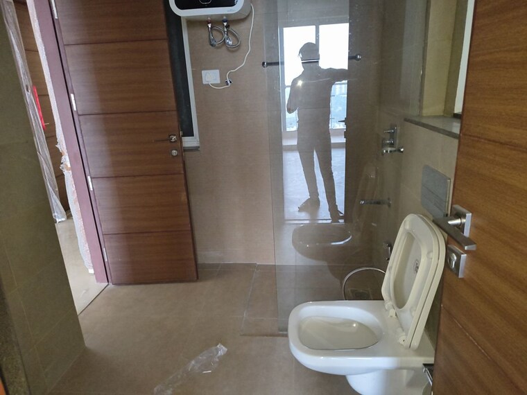 Bathroom, pareena-the-elite-residences 3 Bedroom 1865 Sq.Ft. Apartment In Sector 99 Gurgaon 10713049