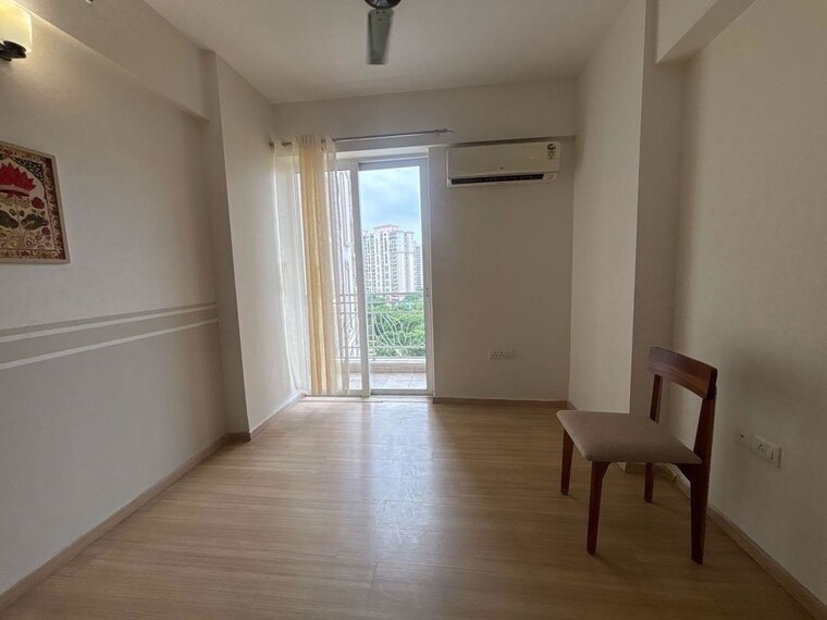 Room, sector 21 3 Bedroom 1500 Sq.Ft. Builder Floor In Sector 21 Gurgaon 10713057