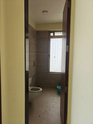 Room in 2 BHK Apartment at Sona Asteria Heights, Prabhadevi – for Sale