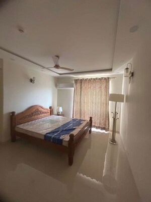 Bedroom in 4 BHK Builder Floor at Sector 23 – for Rent