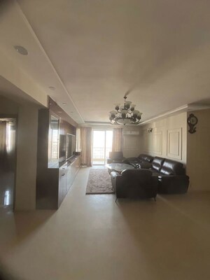 Living Room in 4 BHK Builder Floor at Sector 23 – for Rent