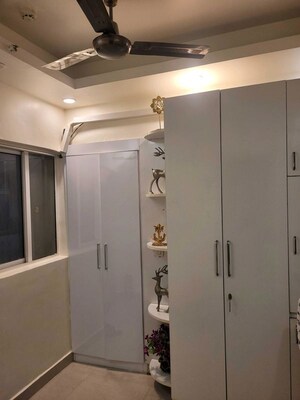 Furnished Amenities in 4 BHK Builder Floor at Sector 23a – for Rent