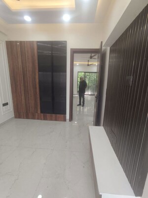 Room in 3 BHK Apartment at Apex Anuradha Apartments, Paschim Vihar – for Sale