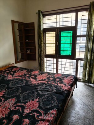 Bedroom in 2 BHK Apartment at Sector 4 – for Rent