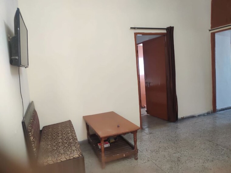Living Room, sector 4 2 Bedroom 840 Sq.Ft. Apartment In Sector 4 Panchkula 10712710