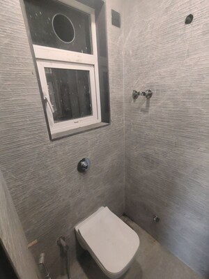 Bathroom in 1 BHK Apartment at Shanti Tower Prabhadevi, Prabhadevi – for Sale