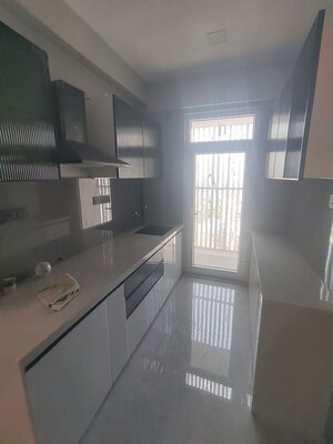 Kitchen in 1 BHK Apartment at Shanti Tower Prabhadevi, Prabhadevi – for Sale