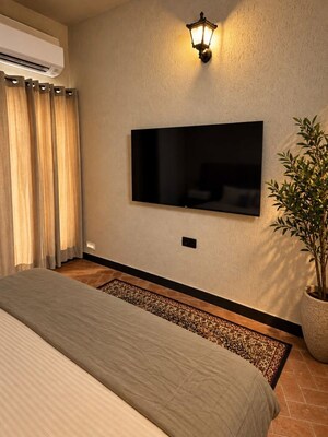 Bedroom in 2 BHK Apartment at Sector 4 – for Rent