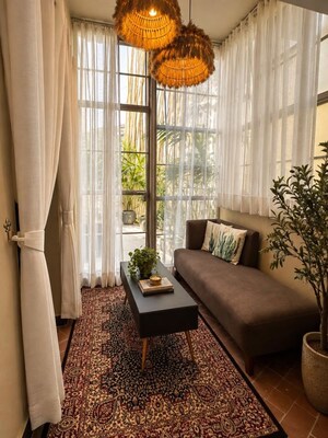 Living Room in 2 BHK Apartment at Sector 4 – for Rent