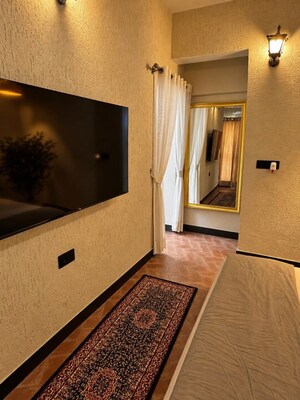Room in 2 BHK Apartment at Sector 4 – for Rent