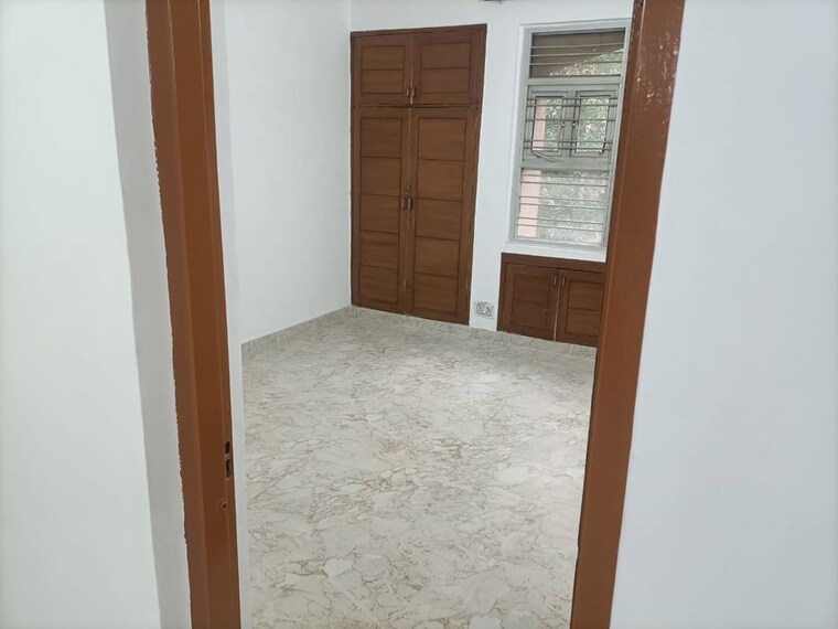 Room, sector 19 dwarka 3 Bedroom 1500 Sq.Ft. Apartment In Sector 19 Dwarka Delhi 10713103