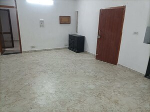 Room in 3 BHK Apartment at Sector 19 Dwarka – for Rent