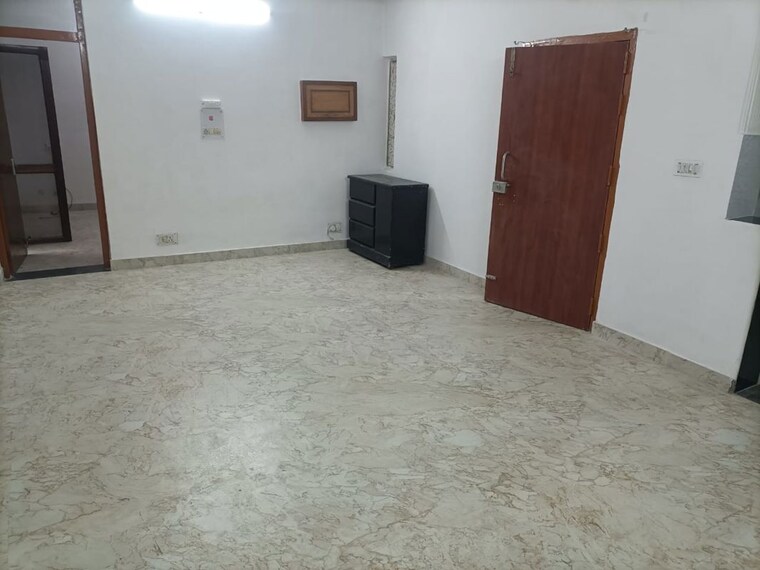 Room, sector 19 dwarka 3 Bedroom 1500 Sq.Ft. Apartment In Sector 19 Dwarka Delhi 10713103