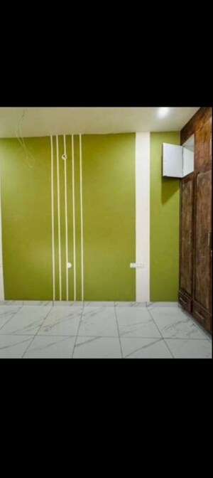 Room in 2 BHK Apartment at Sector 13 – for Rent