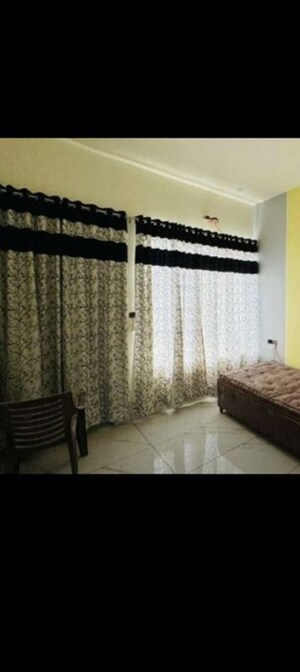 Bedroom in 2 BHK Apartment at Sector 13 – for Rent