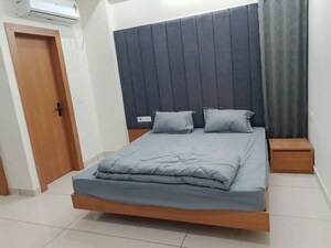 Bedroom in 1 RK Pg at Model Town – for Rent