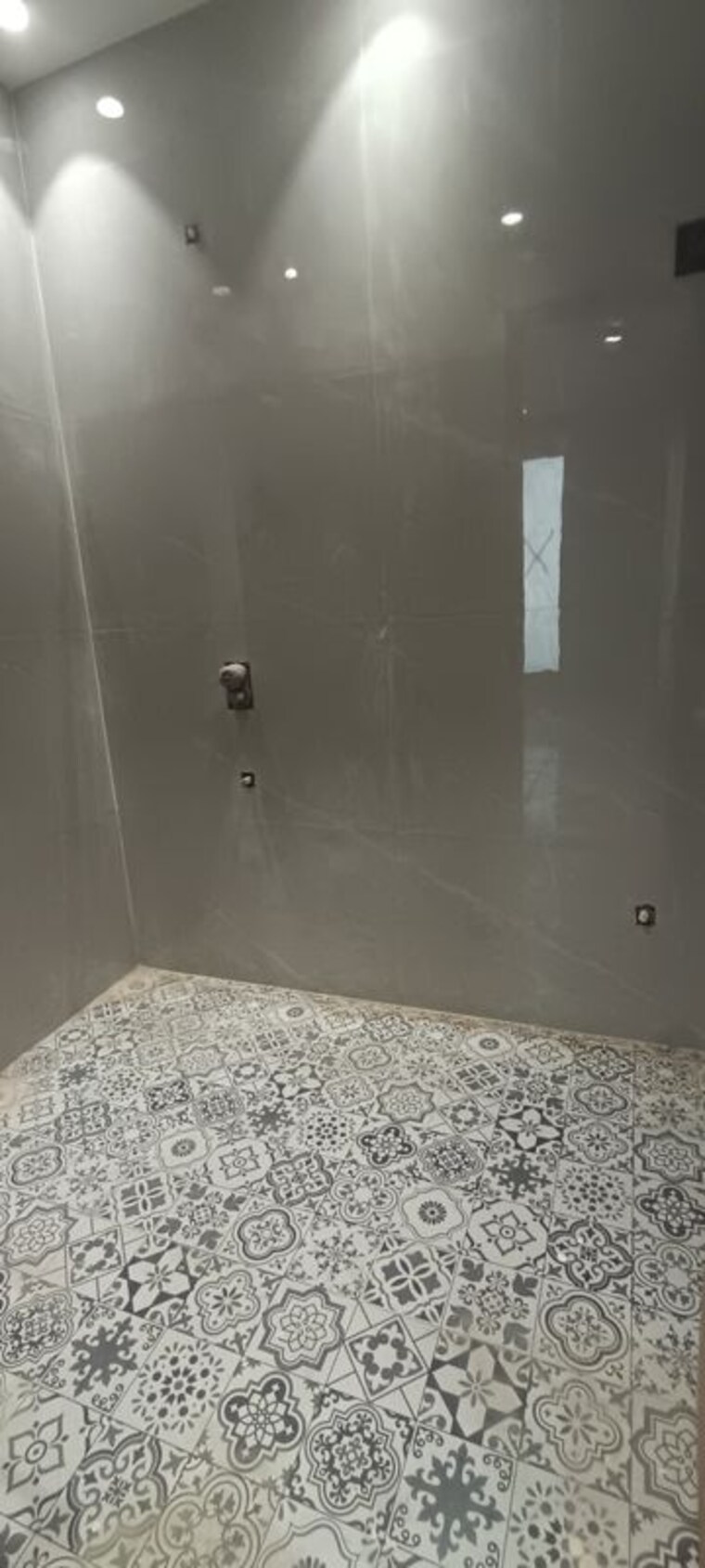 Room, parklands 3 Bedroom 180 Sq.Yd. Builder Floor In Sector 85 Faridabad 10713127