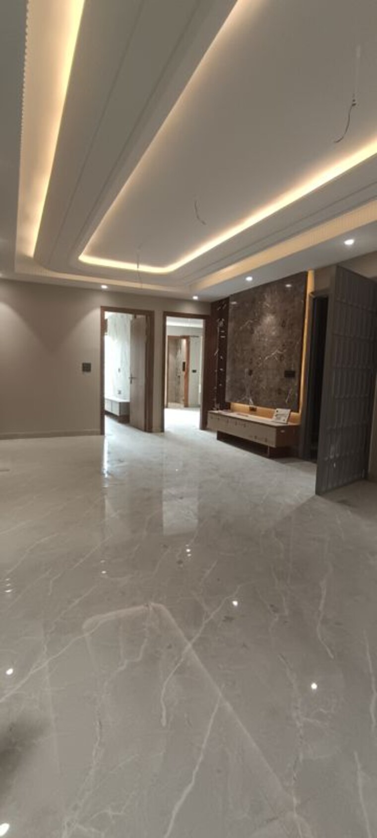 Room, parklands 3 Bedroom 180 Sq.Yd. Builder Floor In Sector 85 Faridabad 10713127