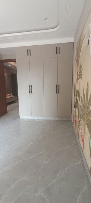 Building Lobby in 3 BHK Builder Floor at Parklands, Sector 85 – for Sale
