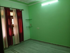 Room in 2 BHK Apartment at Sector 13 – for Rent