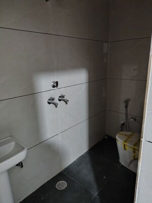 Furnished Amenities in 2 BHK Independent House at Sector 11 – for Rent