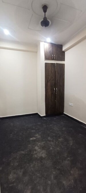 Room in 2 BHK Builder Floor at Sector 19 Dwarka – for Rent
