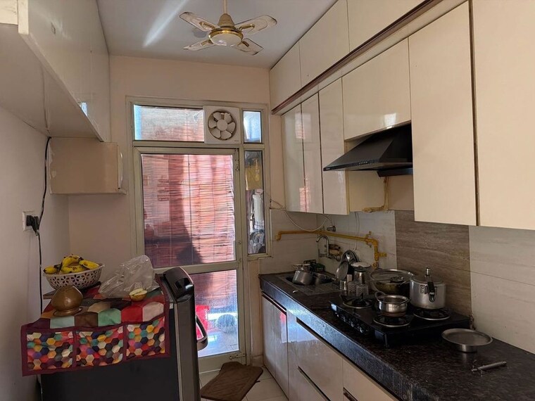Kitchen, sector 21 2 Bedroom 1200 Sq.Ft. Builder Floor In Sector 21 Gurgaon 10713140