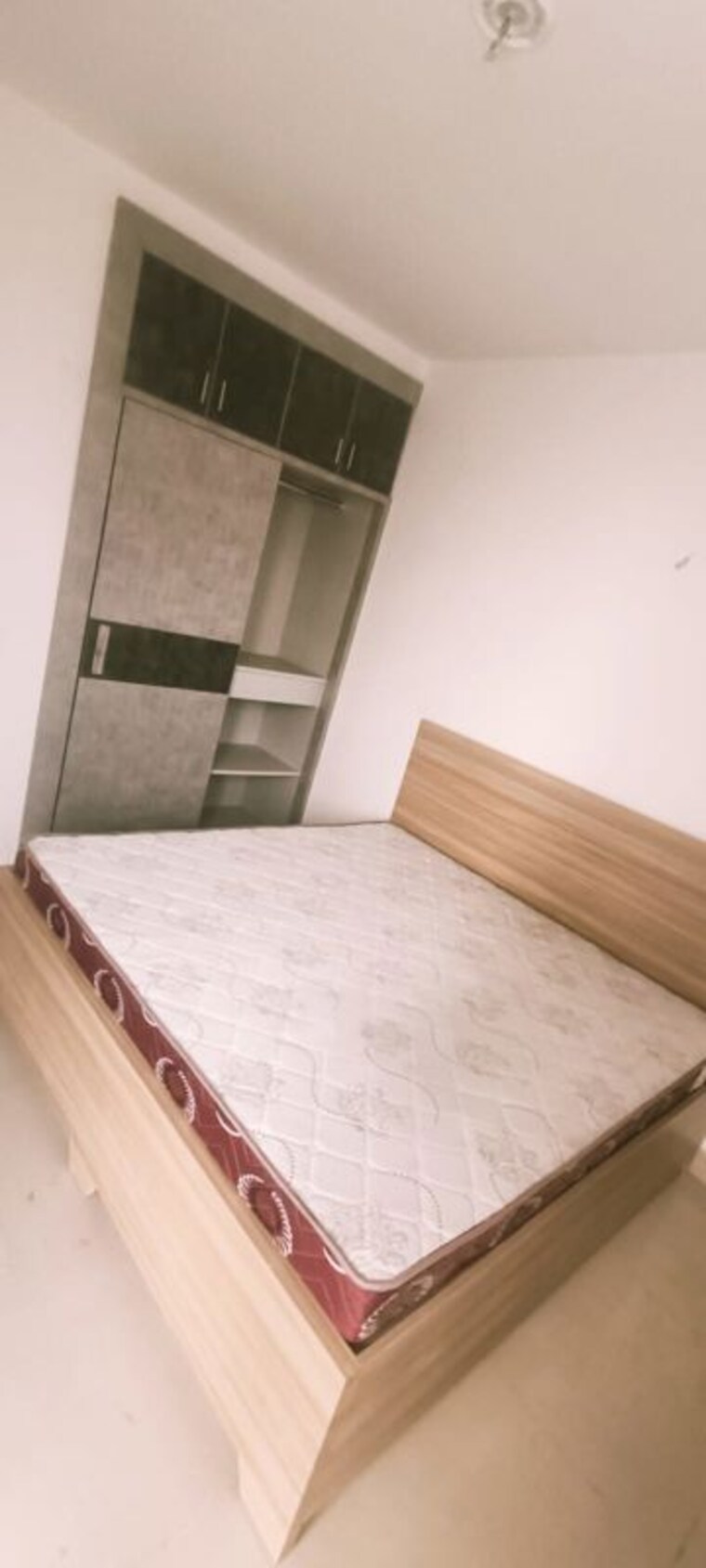 Room, suncity-avenue-76 2 Bedroom 635 Sq.Ft. Apartment In Sector 76 Gurgaon 10713150
