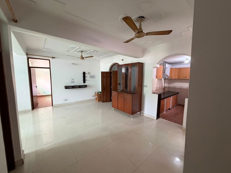 Room, sector 19 dwarka 3 Bedroom 1800 Sq.Ft. Apartment In Sector 19 Dwarka Delhi 10713162