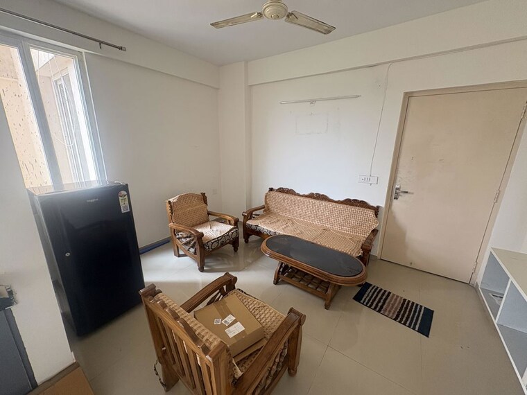 Living Room, sector 22b 2 Bedroom 1200 Sq.Ft. Builder Floor In Sector 22b Gurgaon 10713169