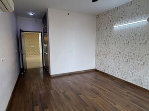 Room in 3 BHK Apartment at Conscient Heritage Max, Sector 102 – for Sale