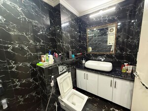 Team Area in 4 BHK Builder Floor at Sector 21 – for Rent