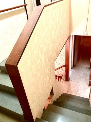 Furnished Amenities in 3 BHK Penthouse at Sanewadi – for Rent