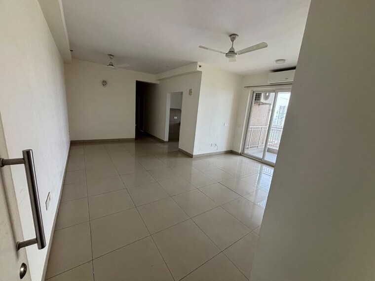 Room, sector 83 3 Bedroom 1900 Sq.Ft. Apartment In Sector 83 Gurgaon 10702503