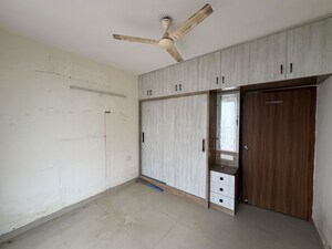 Room in 2 BHK Builder Floor at Sector 23 – for Rent