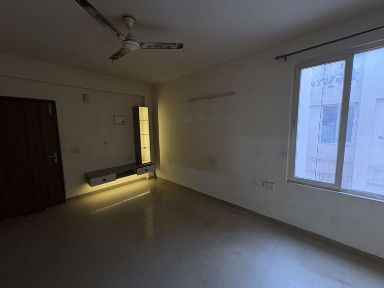 Room, sector 23 2 Bedroom 1200 Sq.Ft. Builder Floor In Sector 23 Gurgaon 10713203