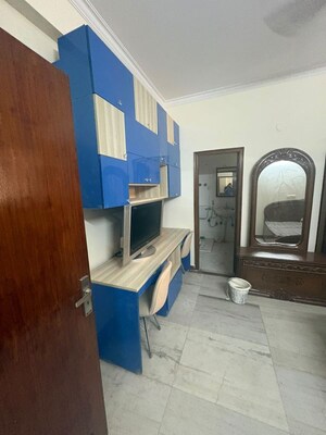Parking in 2 BHK Apartment at Sector 22 Dwarka – for Rent