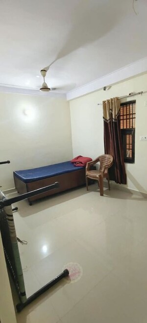 Living Room in 1 BHK Builder Floor at Dwarka Mor – for Rent