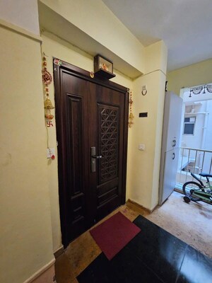 Living Room in 4 BHK Builder Floor at Sector 23 – for Rent